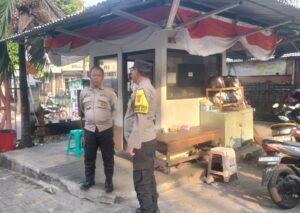 Bhabinkamtibmas Johar Baru Patroli Dialogis Imbau Security Gedung UKM Ikan Hias Johar Baru.
