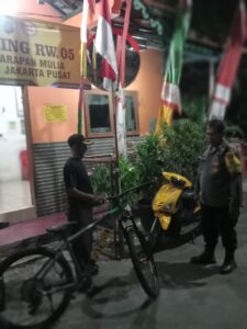 Bhabinkamtibmas Kelurahan Harapan Mulia Melaksanakan kegiatan Sambang Dan Patroli Dialogis