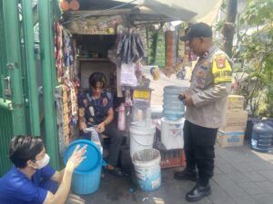 Binmas Duri Pulo Patroli Dialogis Ke Pedagang Duri Beri Pesan Kamtibmas