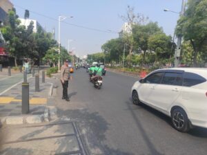 Aipda Erik Subarkah Antisipasi Kepadatan Lalu Lintas Di Jalan Juanda Raya
