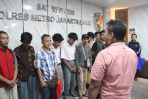 105 Pendemo yang Diamankan Polres Jakbar Dipulangkan