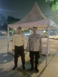 Patroli Malam Hari Polsek Metro Tanah Abang Dan Sambangi Petugas Keamanan Plaza Tenggara GBK Senayan