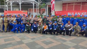 Upacara Bendera Dalam Rangka Bulan Kebangsaan Di Bundaran Hotel Indonesia