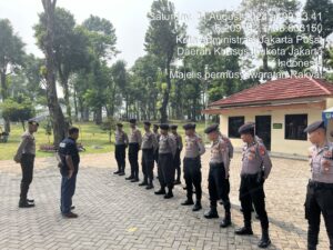 Sambangi Pos Kamling Duri Pulo Aipda Purwanto Sampaikan Pesan Kamtibmas