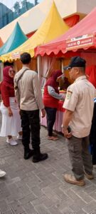 Bhabinkamtibmas Kelurahan Utan Panjang Berikut Melakukan Kegiatan Patroli Dialogis