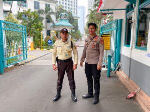 Patroli Sore Hari Polsek Metro Tanah Abang Dan Sambangi Petugas Keamanan Apartemen Paviliun