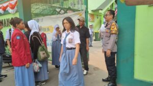 Aiptu Suparmin Pemantauan Dan Monitoring Bubaran Pulang Sekolah SMAN 35 Jakarta