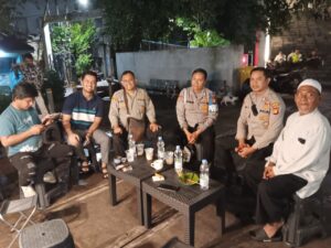 Patroli Malam Hari Polsek Metro Menteng Dan Sambangi Warga RW 10 Menteng