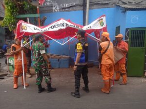 Cegah Rawan Tawuran Tiga Pilar Kelurahan Kampung Rawa Dirikan Pos Pantau Anti Tawuran.