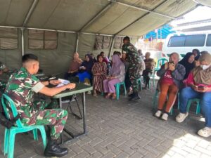 Pengabdian Kepada Masyarakat Pasis Dikreg LXIV Seskoad Bersama Yonkes 2 Kostrad Selenggarakan Pengobatan Massal