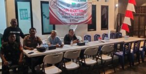 Aipda Anwar Melaksanakan Pengecekan Ngopi Kamtibmas di Pos Kamling RW. 05 Kelurahan Pegangsaan