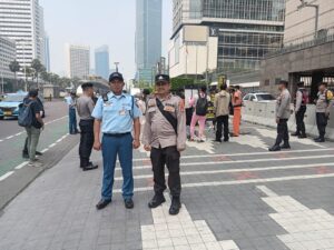 Aipda H. Adhy Berikan Imbauan Humanis Pamdal Kedubes Jepang