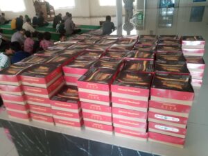 Jumat Barokah Polsek Metro Menteng 100 Box Nasi Kotak Siap Saji Untuk Jamaah Masjid Al- Iklas