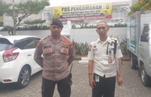 Aipda Heryn Melaksanakan Pengamanan Mantap Praja Jaya Kantor Bawaslu Kota Jakarta
