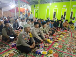 Polsek Sedong, Hadiri Giat Peringatan Maulid Nabi Muhammad SAW 1446 H di Mushola Al Amilin Desa Putat Blok Asemamis