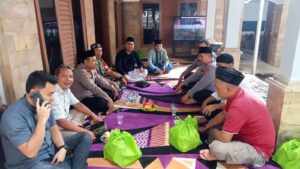 Kapolsek Sedong, Hadiri Giat Peringatan Maulid Nabi Muhammad SAW 1446 H di Desa Putat.