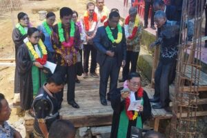 Peletakan Batu Pertama Gedung Gereja BNKP Loloana’a Resort 21, Bupati Nias Barat Berperan Aktif