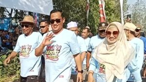 Bersama Ribuan Warga Bupati Pemalang Ajak Jalan Sehat Bersama 