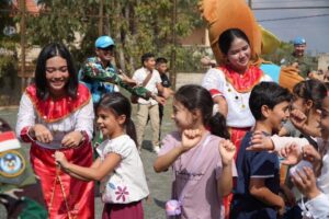 Hanoman dan Burung Garuda Hadirkan Keceriaan di Ganduriyah Public School, Lebanon Selatan