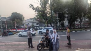 Unit Samapta Polsek Sawah Besar melaksanakan Ploting pagi hari