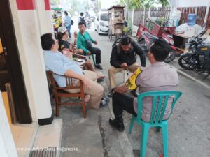 Aiptu Sunarto Patroli Dialogis dan Sambang Ke Pos Security Pergudangan Kemenkes RI