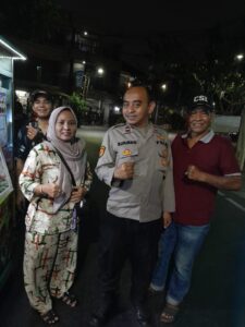 Patroli Kewilayahan Aipda Sukirno Sambang Berikan Imbauan Kamtibmas Kepada Warga