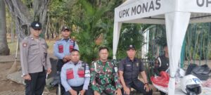 Jaga Keamanan Pengunjung di Monas, Anggota Polsek Gambir Bersama Tiga Pilar Sambangi Pos Pengamanan Monas
