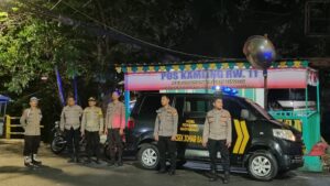Iptu Hilal Sugiarto Pimpin Patroli Cipta Kondisi Polsek Johar Baru Antisipasi Tawuran dan Bubarkan Anak-anak Remaja Yang Nongkrong