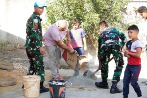 Mesin Las, Mesin Rumput dan Kuas Cat Indobatt Hadir Membenahi Fasilitas Lapangan Futsal Ganduriyah