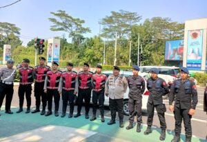 Panit Binmas Pimpin Apel Pengamanan Dalam Rangka Kedatangan Bapak Suci Paus Pransiskus di GPK Jakarta Pusat