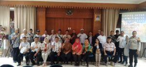 Binmas Kenari Polsek Senen Melaksanakan Patroli Dialogis Dan Sambang Di Pos RW 9