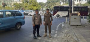 Kapolsubsektor Sabang Iptu Sopan Febriyanto Ploting Pengamanan Tamu Negara VIP Perjalanan Kepulangan Bapa Suci Ke Bandara Soekarno Hatta di Bandung 3 Tl. Kebon Sirih Menteng Jakarta Pusat.