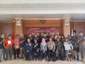 Aiptu Baktiar Emri Bhabinkamtibmas Kelurahan Galur Menghadiri Undangan Rapat Pleno Terbuka KPU