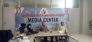 Patroli Siang Hari 1051 Samapta Polsek Metro Tanah Abang Dan Sambangi Petugas Keamanan Kantor Bawaslu Kota Administrasi Jakarta Pusat