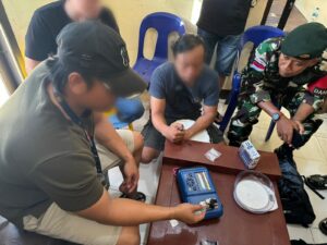 Satgas Pamtas Yonarmed 11 Kostrad Kembali Gagalkan Penyeludupan 156 gram Sabu Dari Malaysia