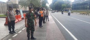 Ipda Budi Pimpin Apel Tiga Pilar Di Halaman Masjid Iatiqlal