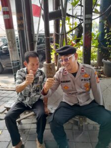 Patroli Dialogis Panit 1 Patroli Aipda Sukirno Sambang Berikan Imbauan kepada Warga