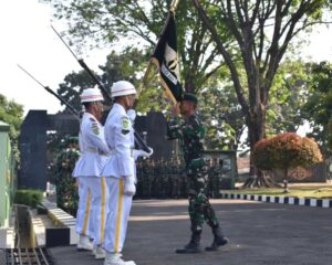 Brigif 17/SBB Gelar Acara Korps Raport Sambut Prajurit Baru