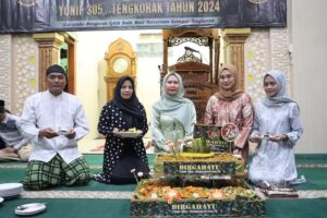 Yonif 305 Kostrad Gelar Syukuran dan Santunan Anak Yatim di Masjid Al-Badar