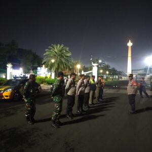 Kapolsubsektor Krekot Pimpin Apel Cipta Kondisi Tiga Pilar Kecamatan Gambir Di Taman Pandang Istana, Monas