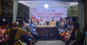 Ngopi Kamtibmas Sambil Ngopi Bahas Kamtibmas Di Poskamling RW 14 Kelurahan Kebon Melati