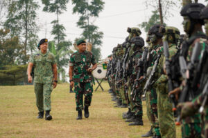 Pangkostrad Tutup Latihan Bersama SAFKAR INDOPURA Ke-36 TA 2024