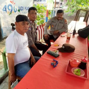 Kanit Binmas Polsek Johar Baru Sambang Ketua RW 02 Kelurahan Galur