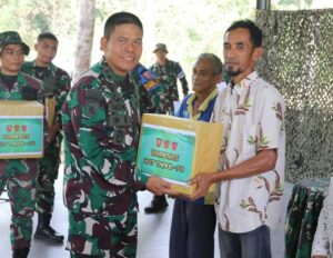 Batalyon Armed 9 Pasopati Kostrad Gelar Bakti Sosial Sambut HUT TNI ke-79 di Puslatpur Martapura