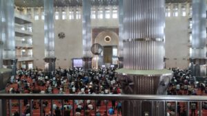 Pengamanan Dan Pelayanan Sholat Jumat Di Masjid Istiqlal