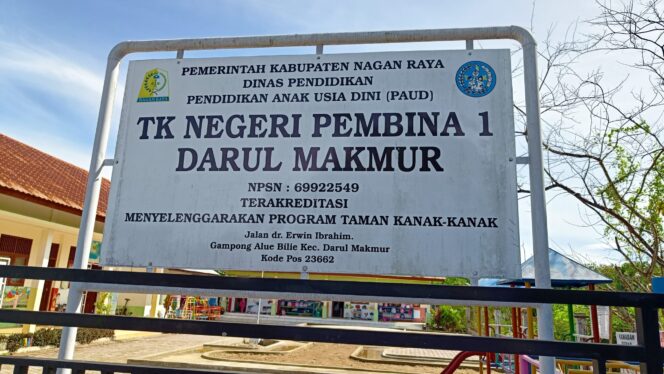 
 Dapat Laporan Wali Murid Terkait Dugaan Pungli, Heri Yanda Datangi TK Pembina Negeri 1 Darul Makmur