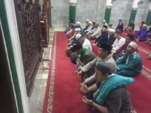 Sholat Subuh Berjamaah Bersama Para Ulama dan Umaro Se Kecamatan Johar Baru.