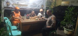 Patroli Dini Hari 1051 Samapta Polsek Metro Tanah Abang Dan Sambangi Petugas PPSU