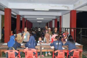 Satgas Pamtas Yonarmed 11 Kostrad Bantu Kawal Deportasi 236 Orang PMI