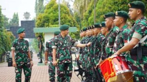 Pangdivif 1 Kostrad Kunjungi Yonif 320 Kostrad